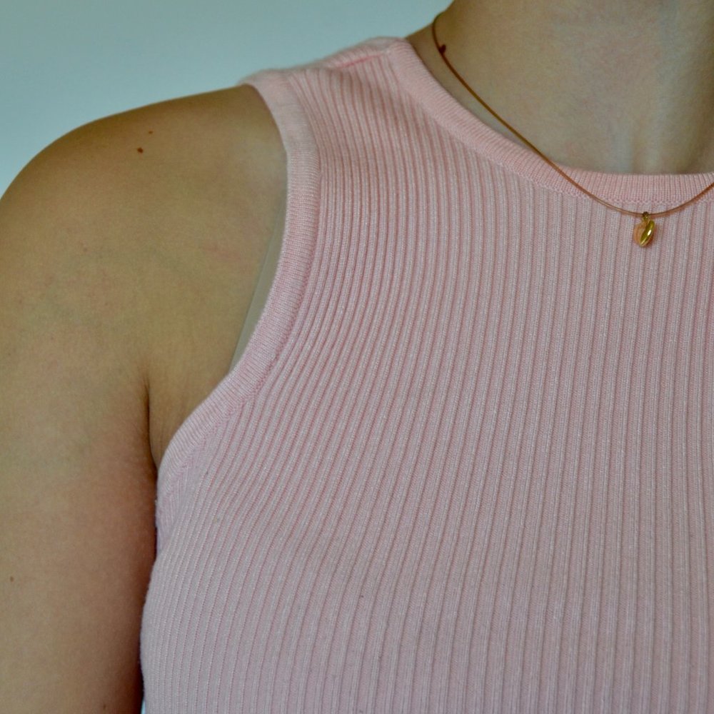 Cropped Ribbed Tank Top - Picture 10 of 10